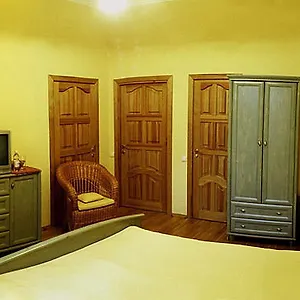 https://sunflower-bb-hotel.hotels-of-kiev.com
